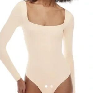 Aritzia Long Sleeve Bodysuit